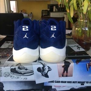 SPECIAL DEAL JORDAN 11s MAKE OFFER